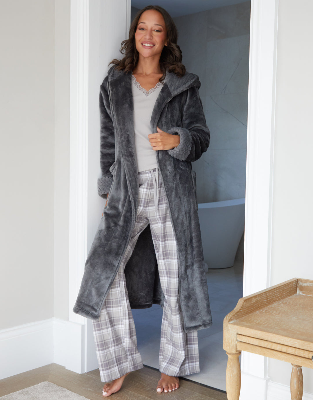 Threadbare Women's Grey Soft Faux Fur Trim Hooded Ladies' Dressing Gown Threadbare Women's Grey Soft Faux Fur Trim Hooded Ladies' Dressing Gown
