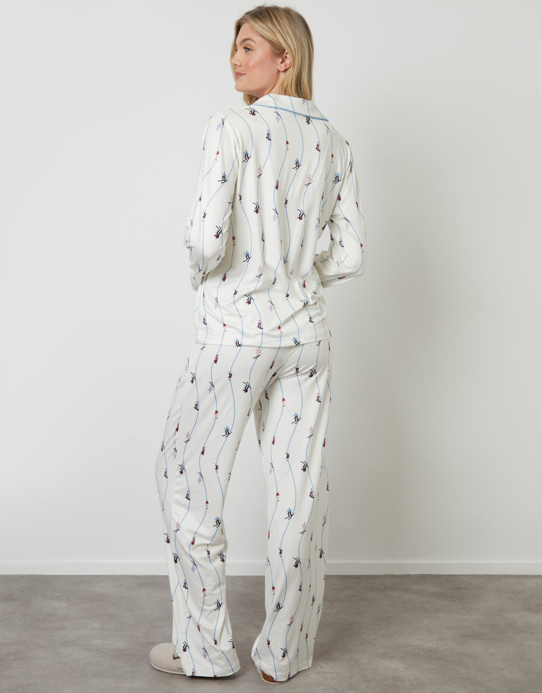 White Ski Print Long Button-Through Pyjamas (2-Piece Set)