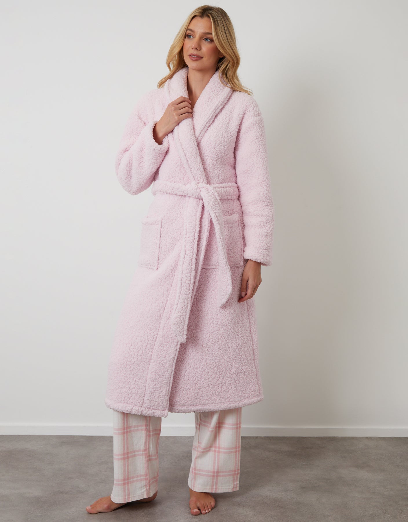 Threadbare Women's Pink Borg Dressing Gown