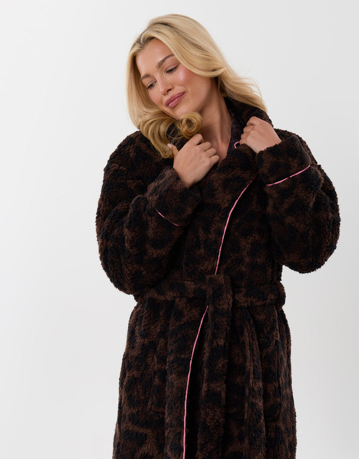 Threadbare Petite Contast Piping Dressing Gown in Leopard Print - close up