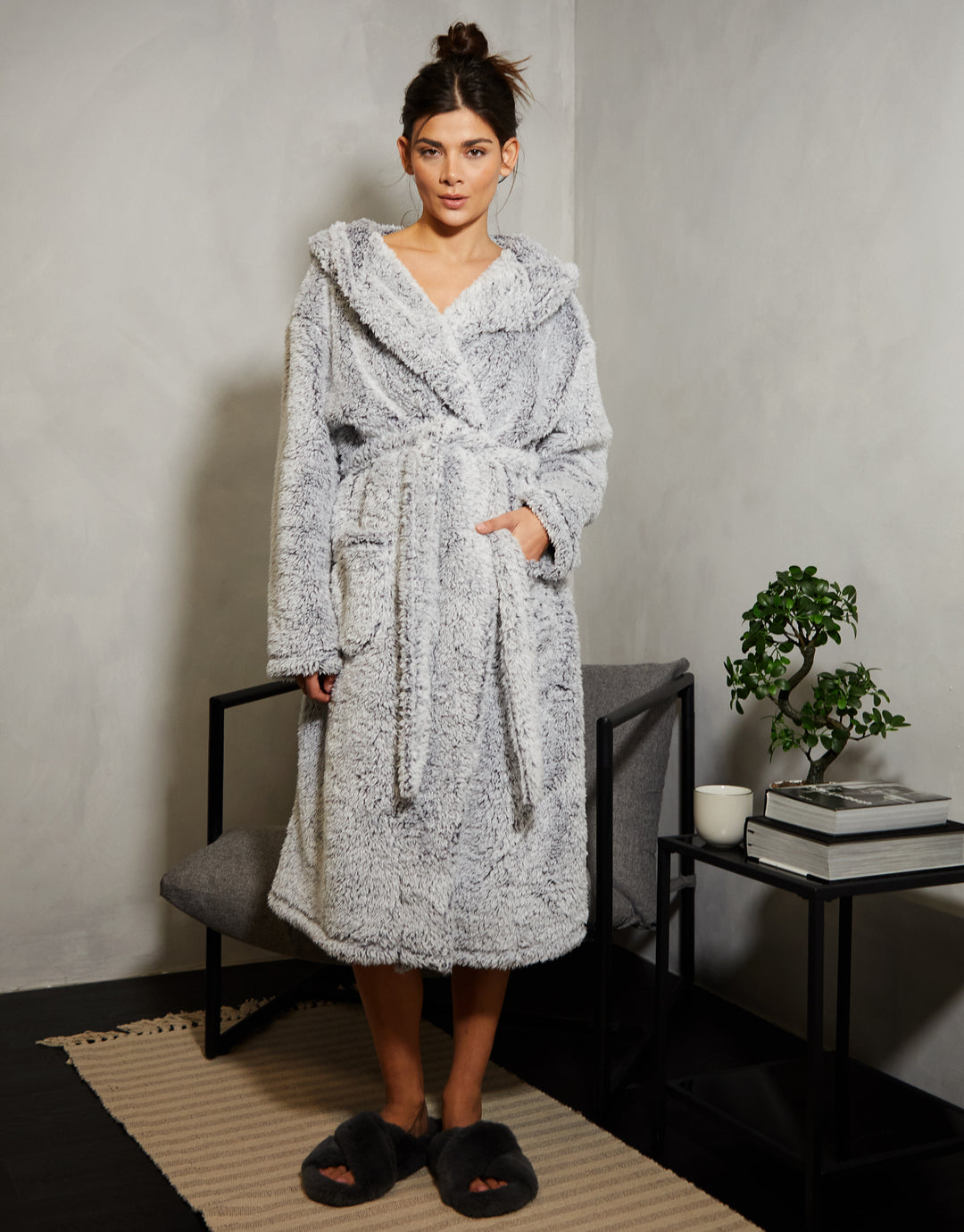 Threadbare Women's Grey Fluffy Dressing Gown Threadbare Women's Grey Fluffy Dressing Gown