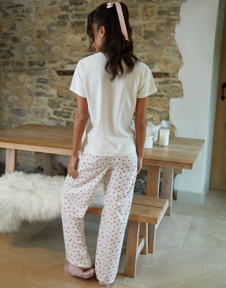 White Heart Graphic Print Pyjamas (2-Piece Set)