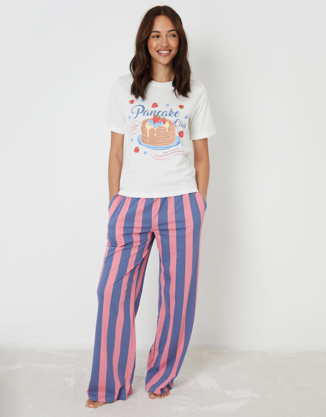 White Graphic Print Short Sleeve Pyjamas (2-Piece Set)