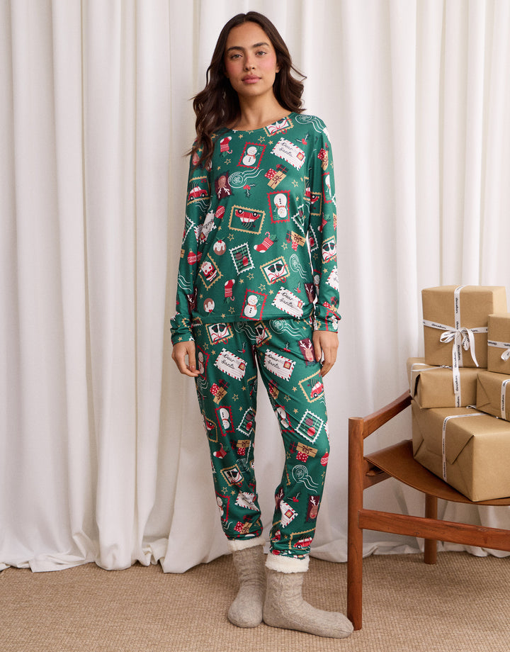 Stamp Print Christmas Pyjama Set in Green