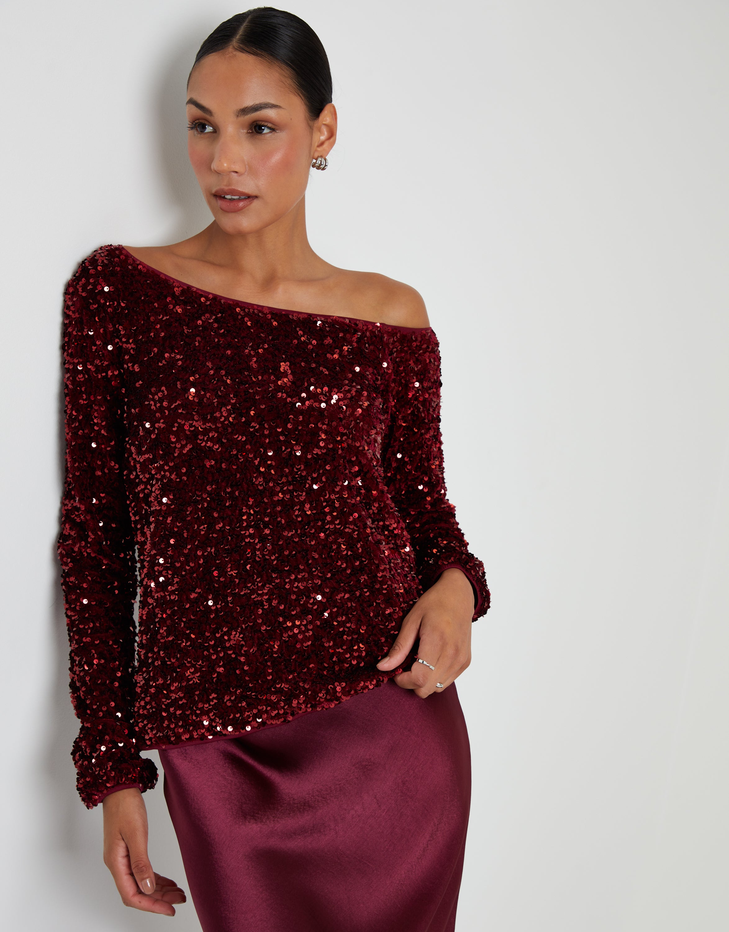 Threadbare Women's Burgundy Sequin Velour Long Sleeve Slash Neck Top