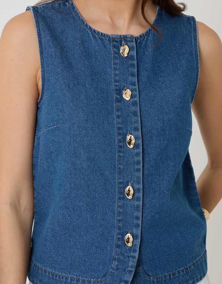Threadbare Denim Button Up Top in Mid Wash - buttons close up