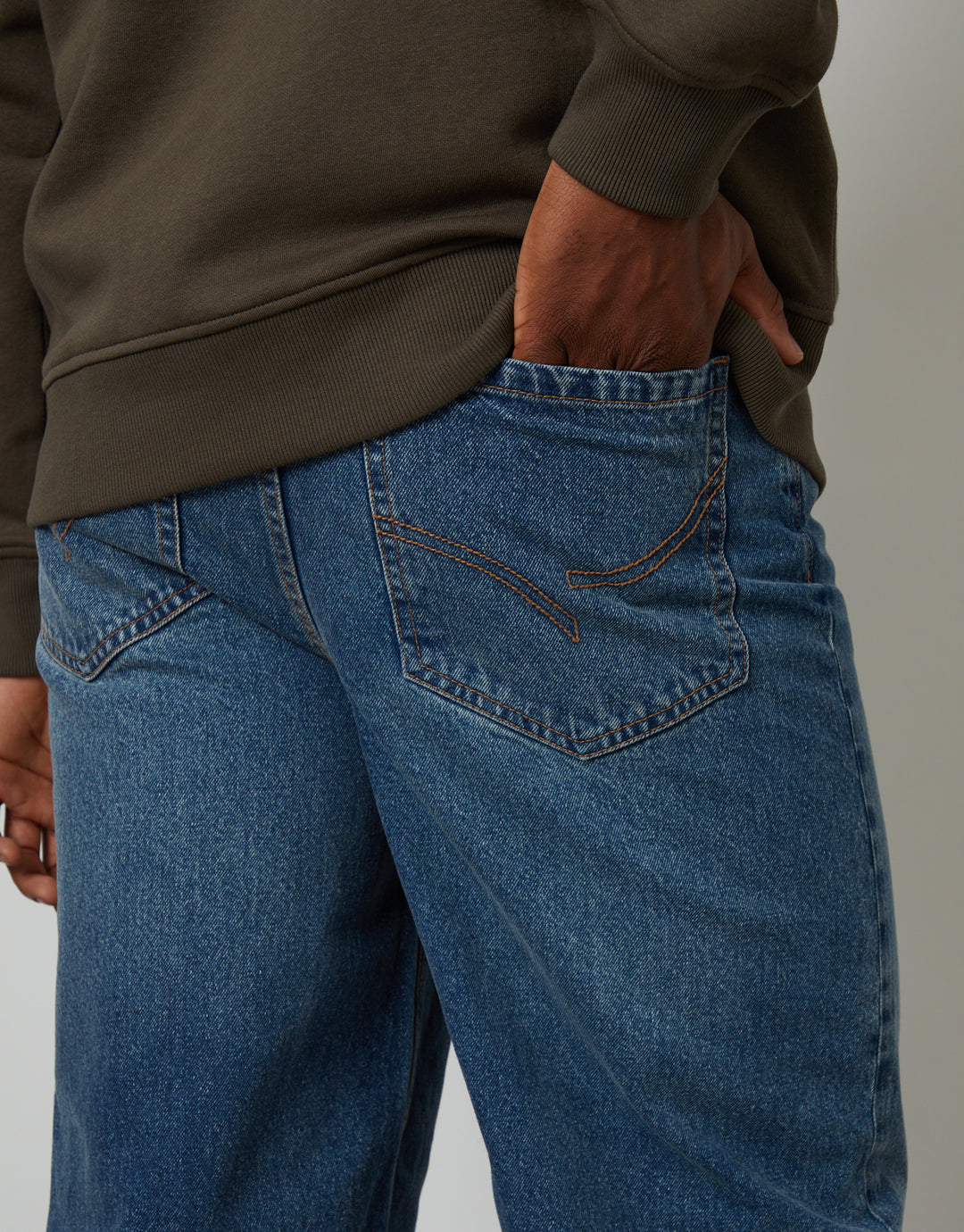 Light Wash Baggy Fit Jeans