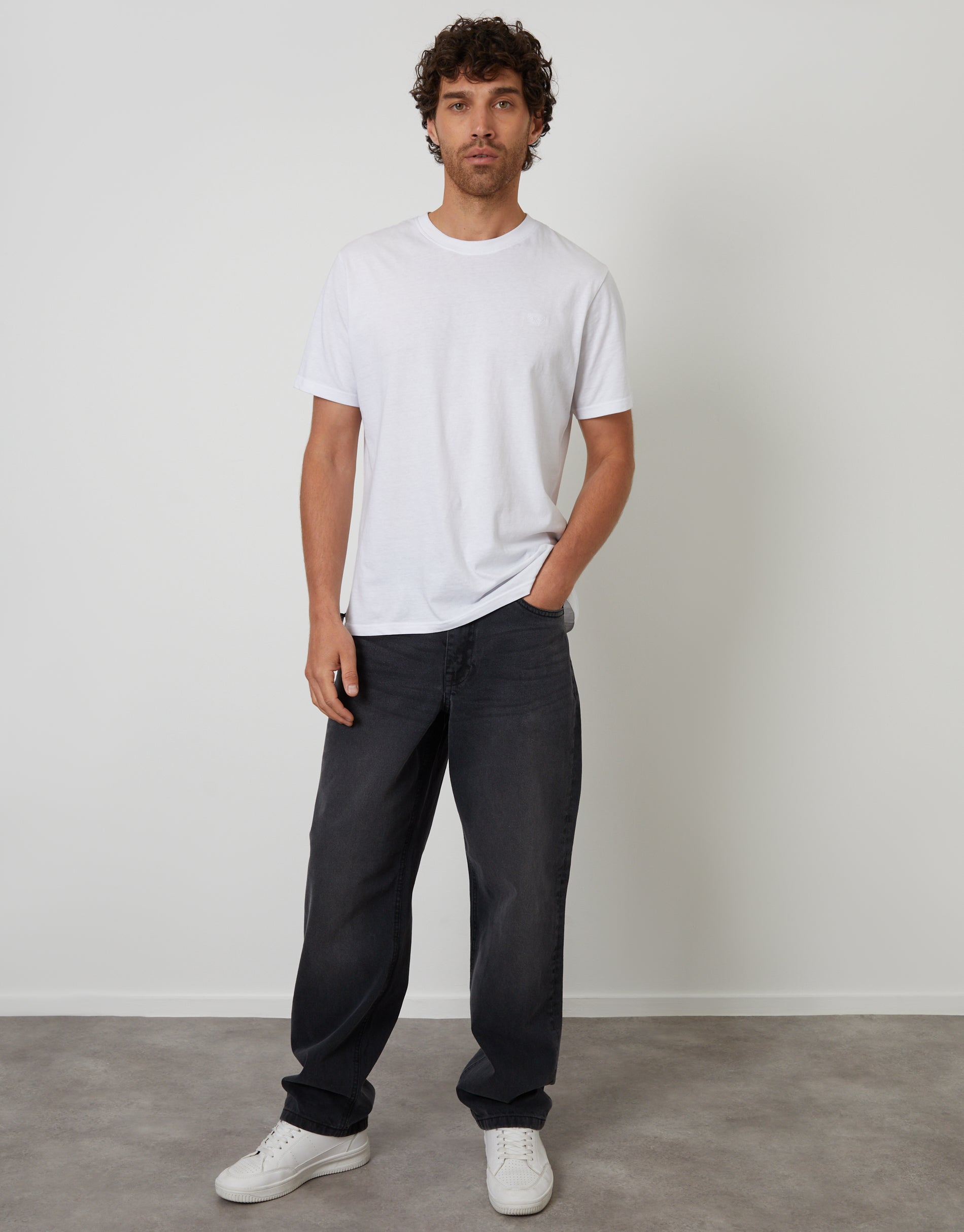 Loose Fit Jeans in Grey Wash