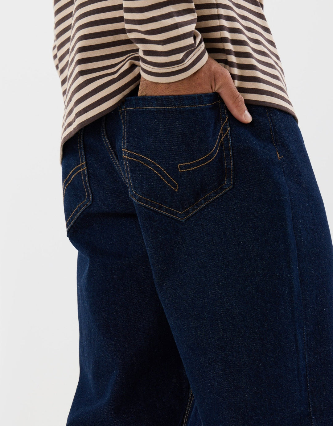 Threadbare Loose Fit Jeans in Rinse - detail