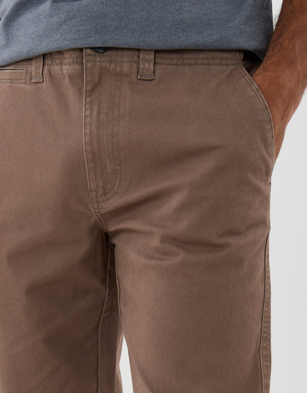 The Classic Slim Fit Chino Trousers in Brown