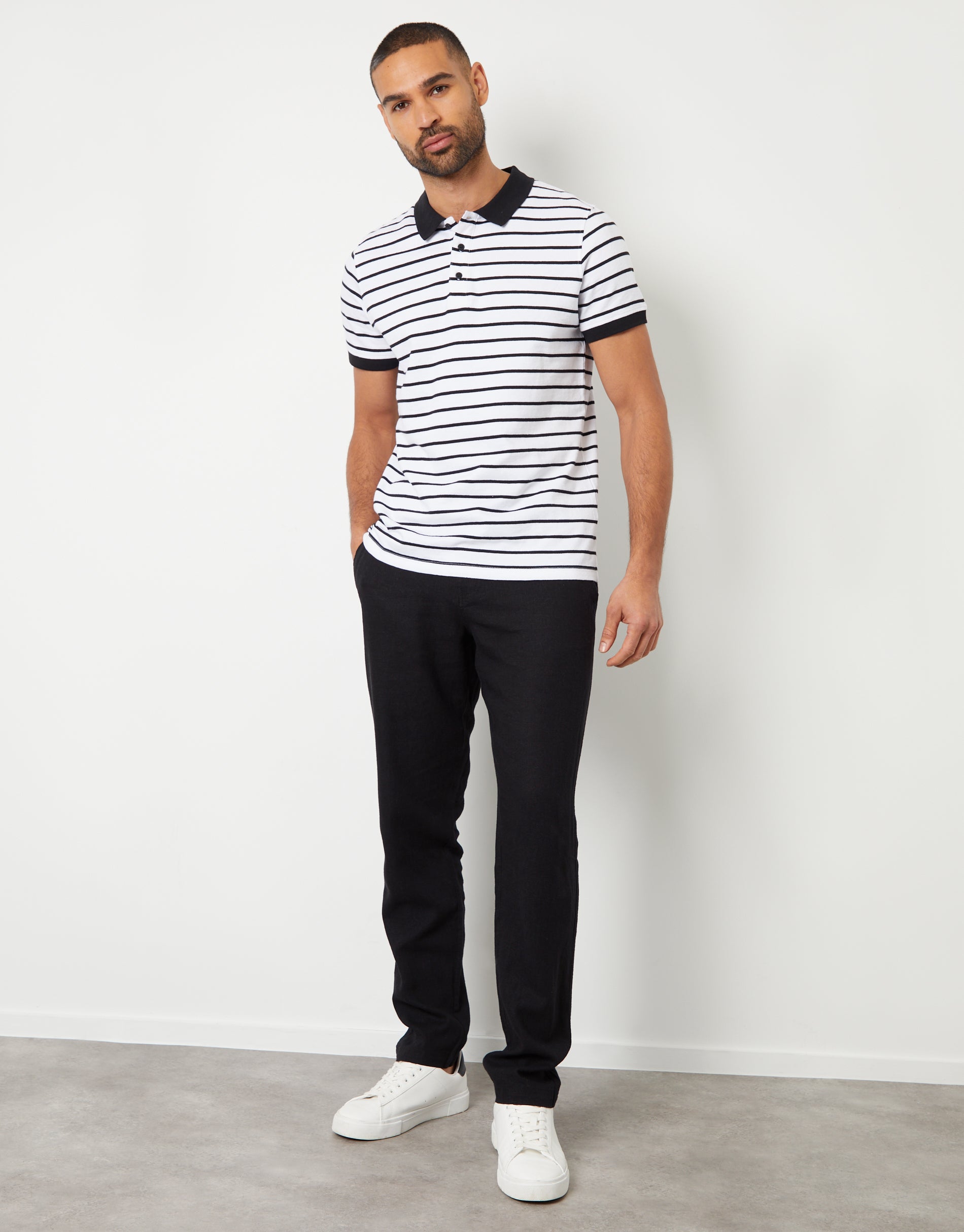Linen Blend Trousers in Black