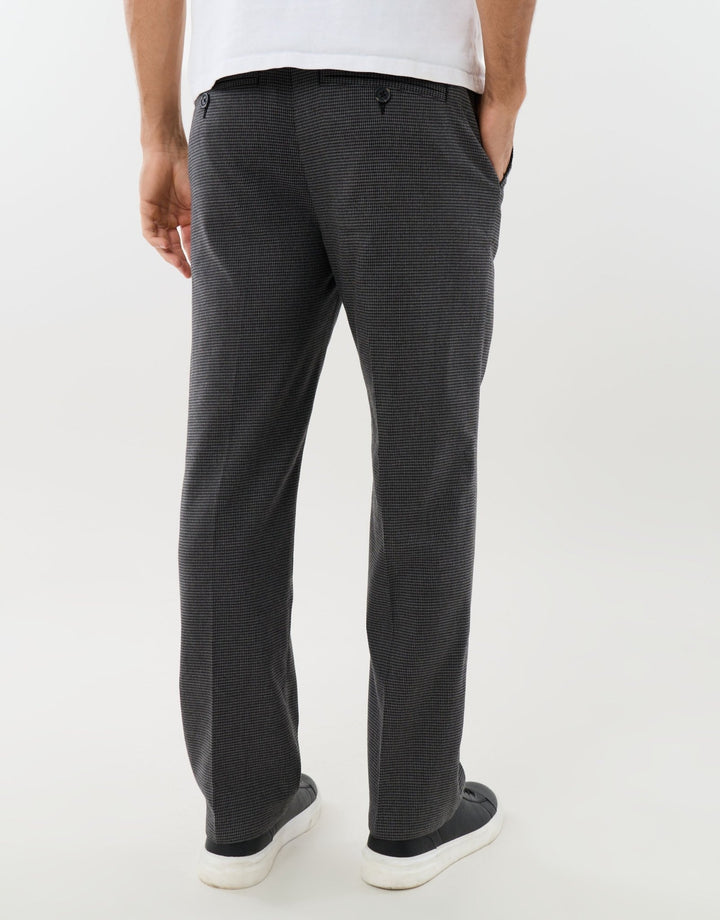 Straight Leg Tailored Trousers in Charcoal Check