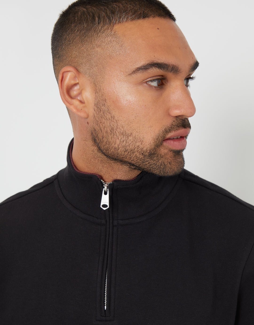 Tipping Collar Quarter Zip Sweatshirt in Black
