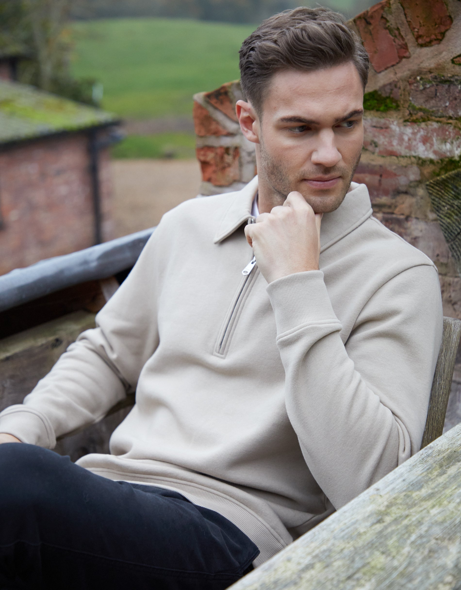 Stone  quarter Zip Sweatshirt Mサイズ Threadbare Men's Stone Quarter Zip Collared Sweatshirt