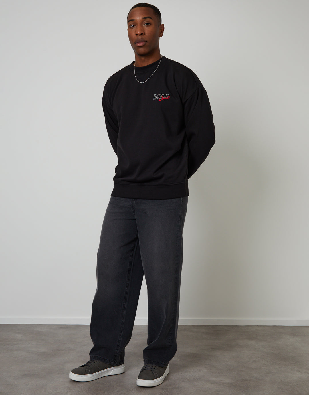 Black Relaxed Fit Graphic Print Crew Neck Sweatshirt