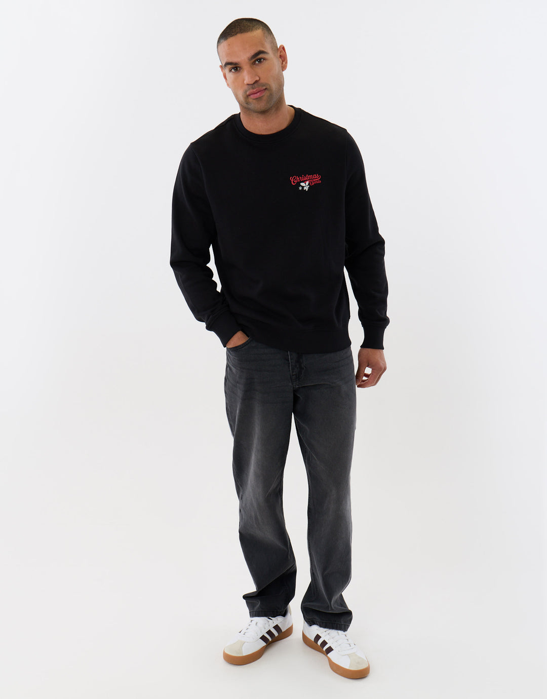 Christmas Spirits Graphic Print Sweatshirt in Black