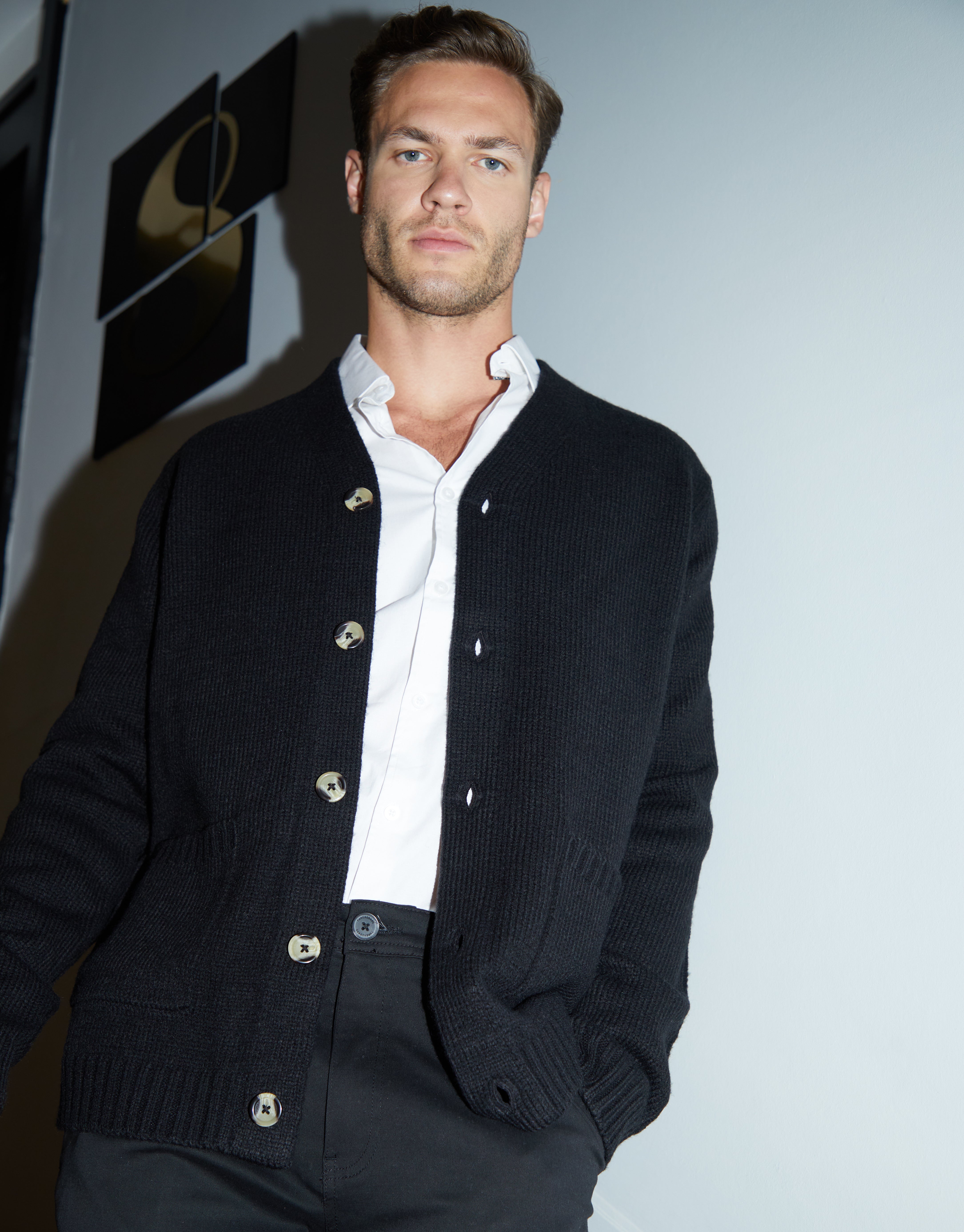 Threadbare Men's Knitted V-Neck Cardigan in Black