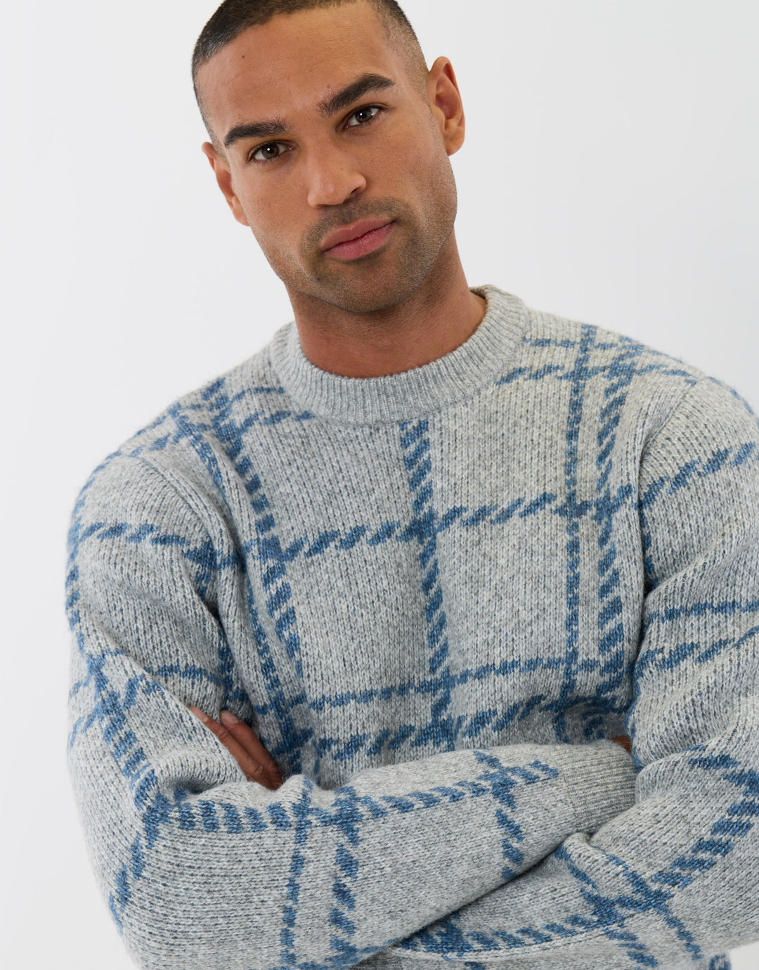 Knitted Crew Neck Jumper in Grey Marl Check