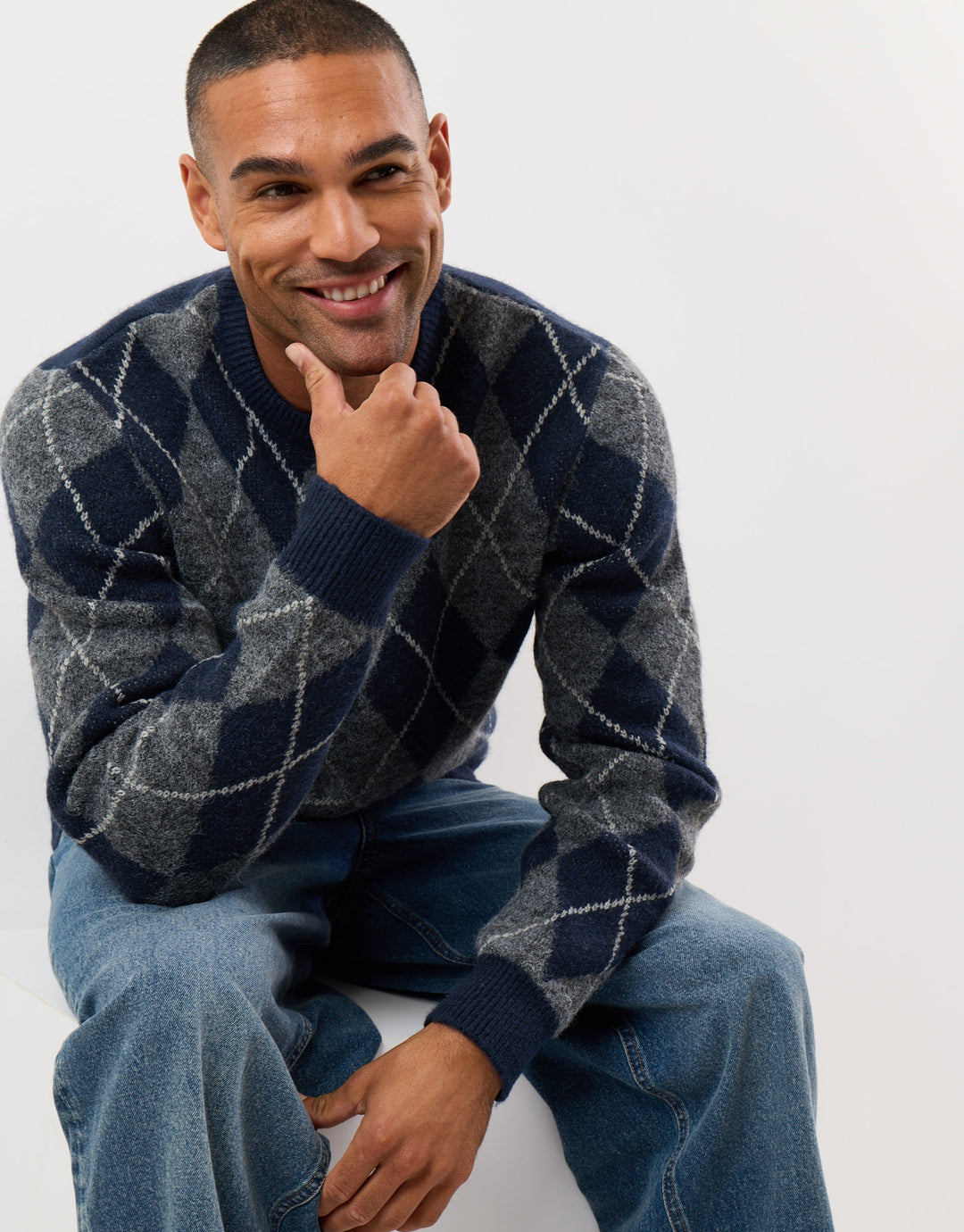 Argyle Crew Neck Jumper in Charcoal & Navy