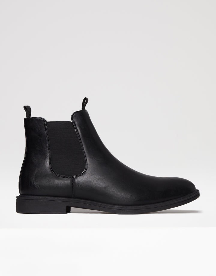 Black Classic Chelsea Boots