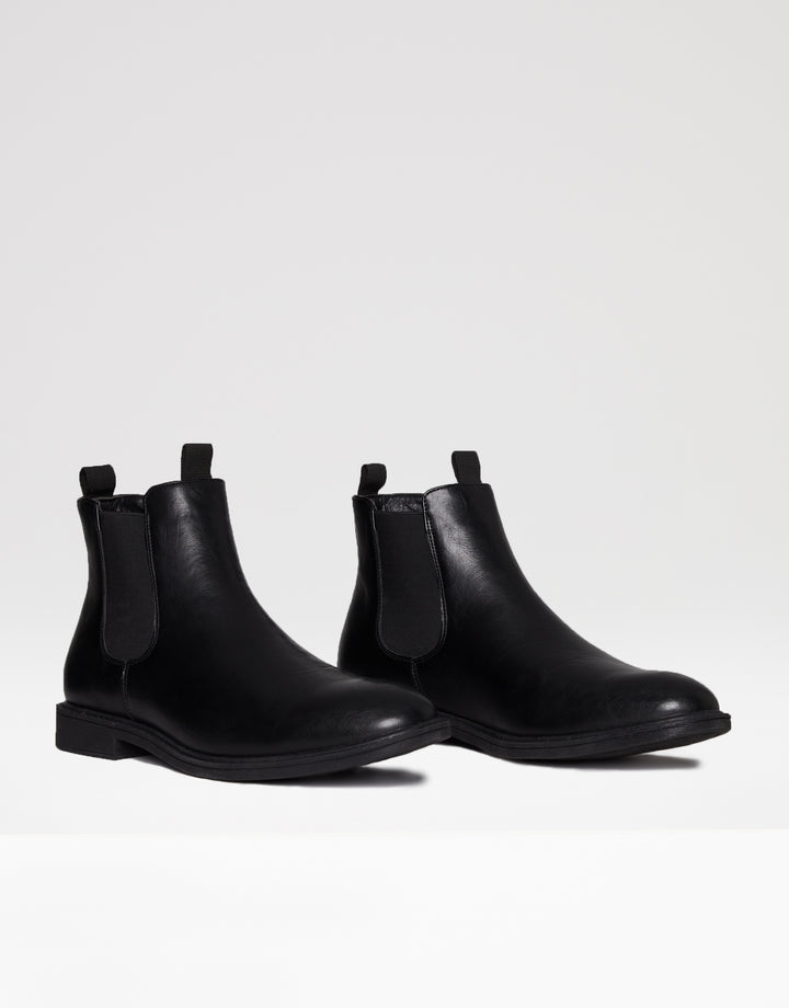 Black Classic Chelsea Boots