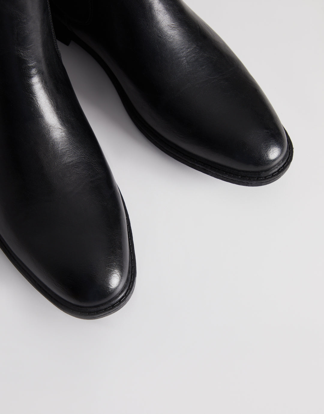 Black Classic Chelsea Boots