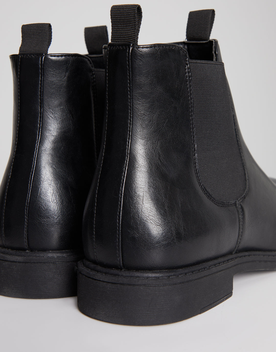 Black Classic Chelsea Boots