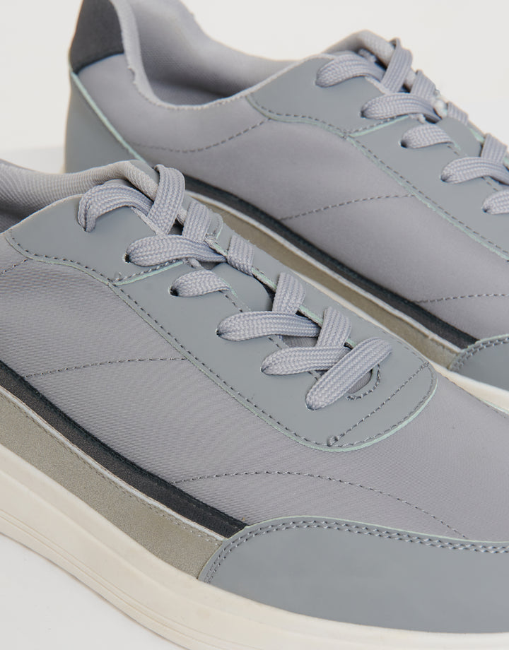 Retro Panelled Court Trainers in Grey