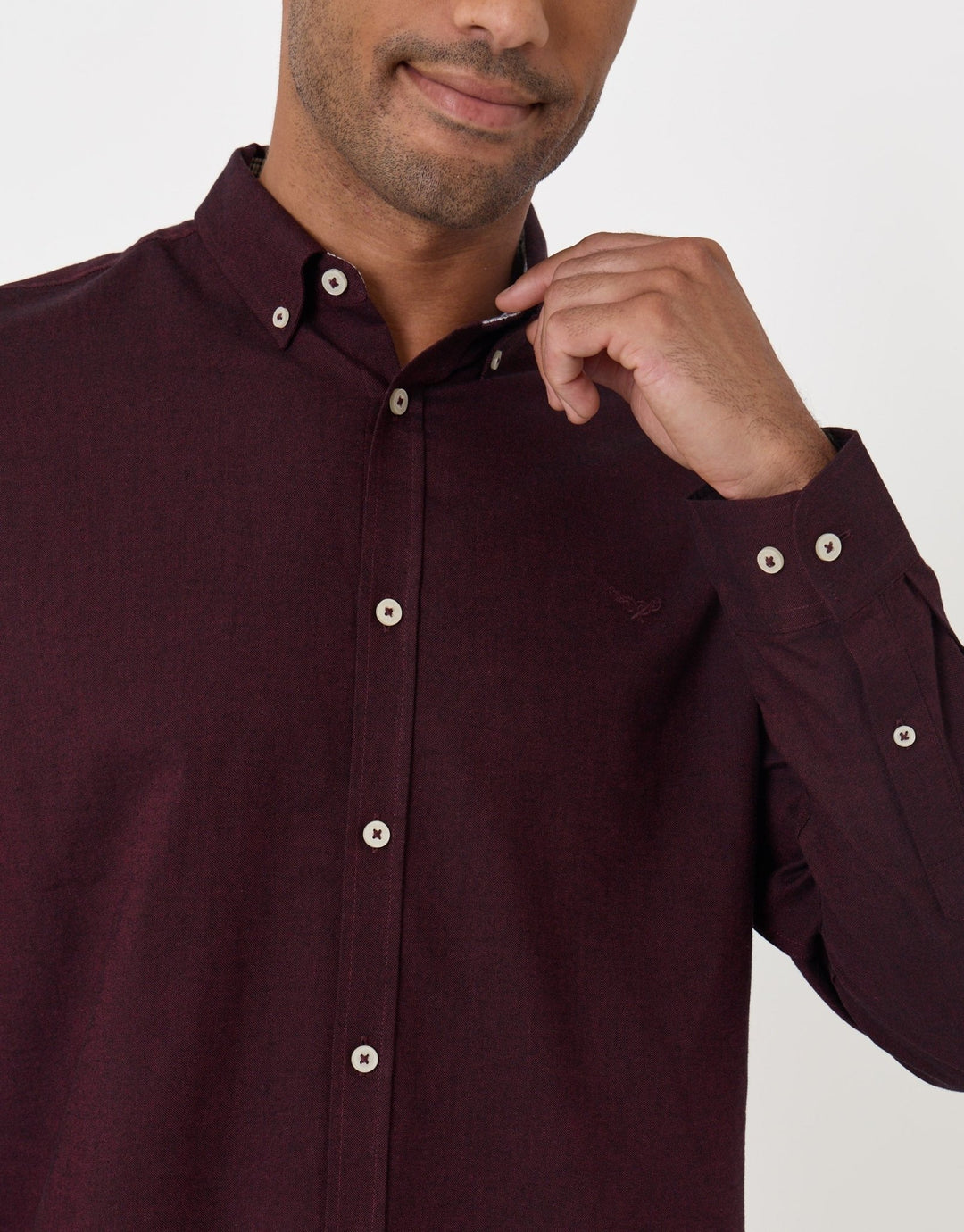 The Classic Cotton Oxford Shirt in Burgundy