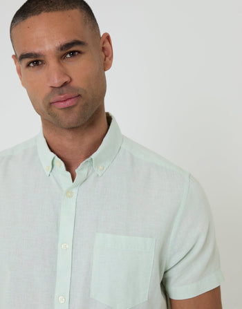 Threadbare Short Sleeve Linen Blend Shirt in Mint Green - collar close up