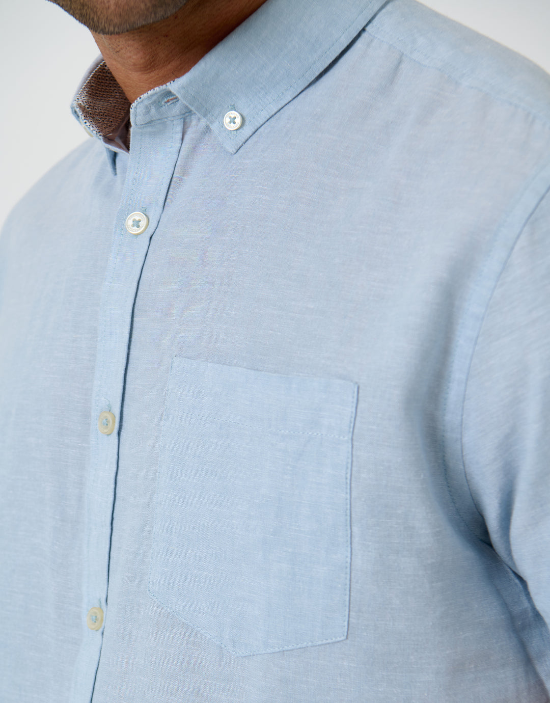 Threadbare Short Sleeve Linen Blend Shirt in Light Blue - pocket close up