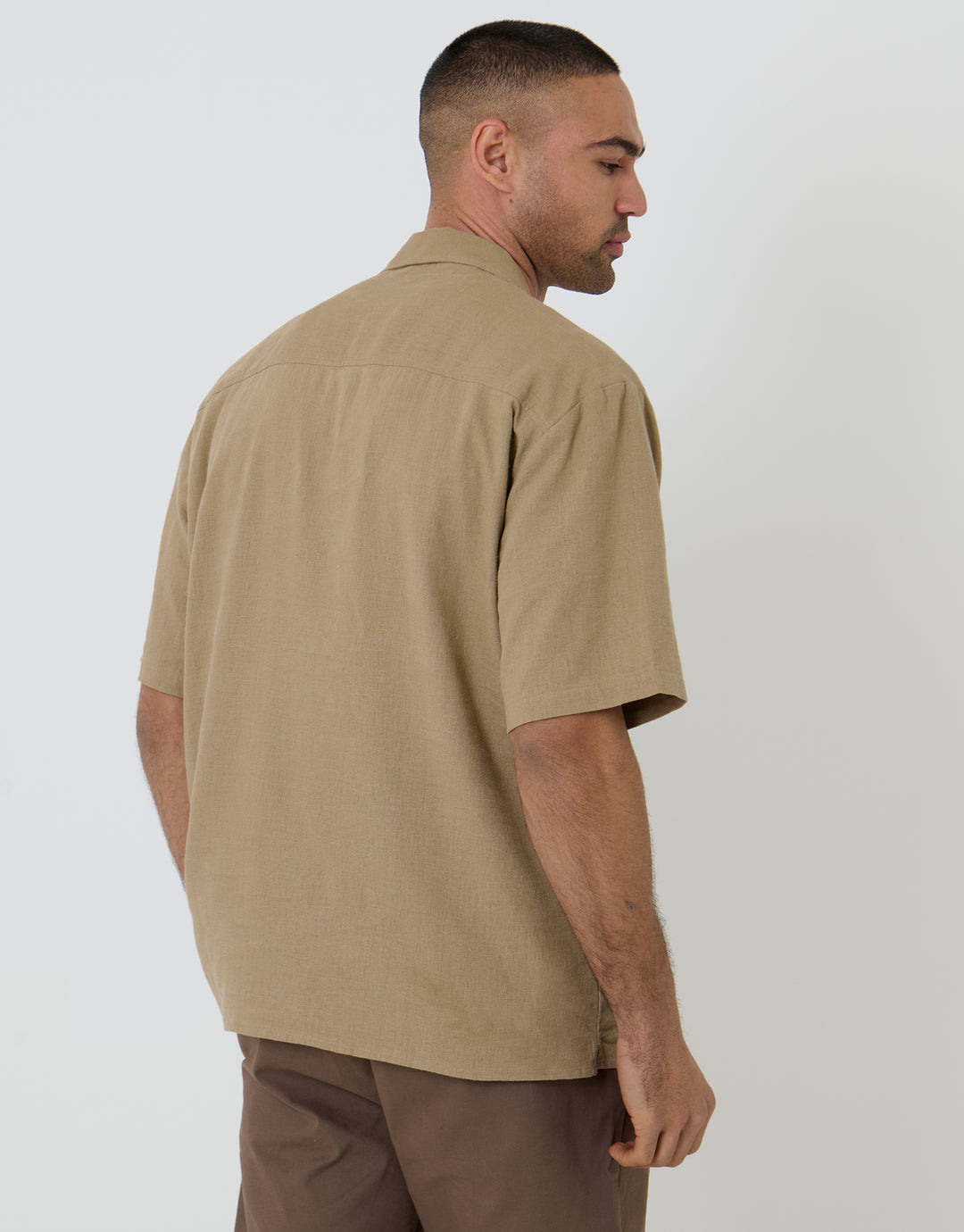 Threadbare Relaxed Fit Linen Blend Revere Collar Short Sleeve Shirt in Dark Stone - back view