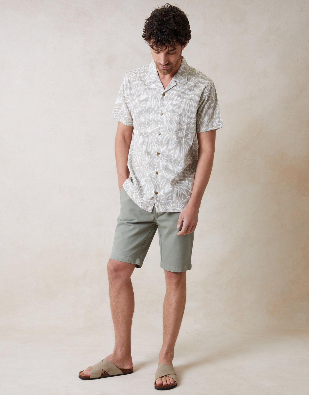 Abstract Floral Print Short Sleeve Shirt in Light Stone