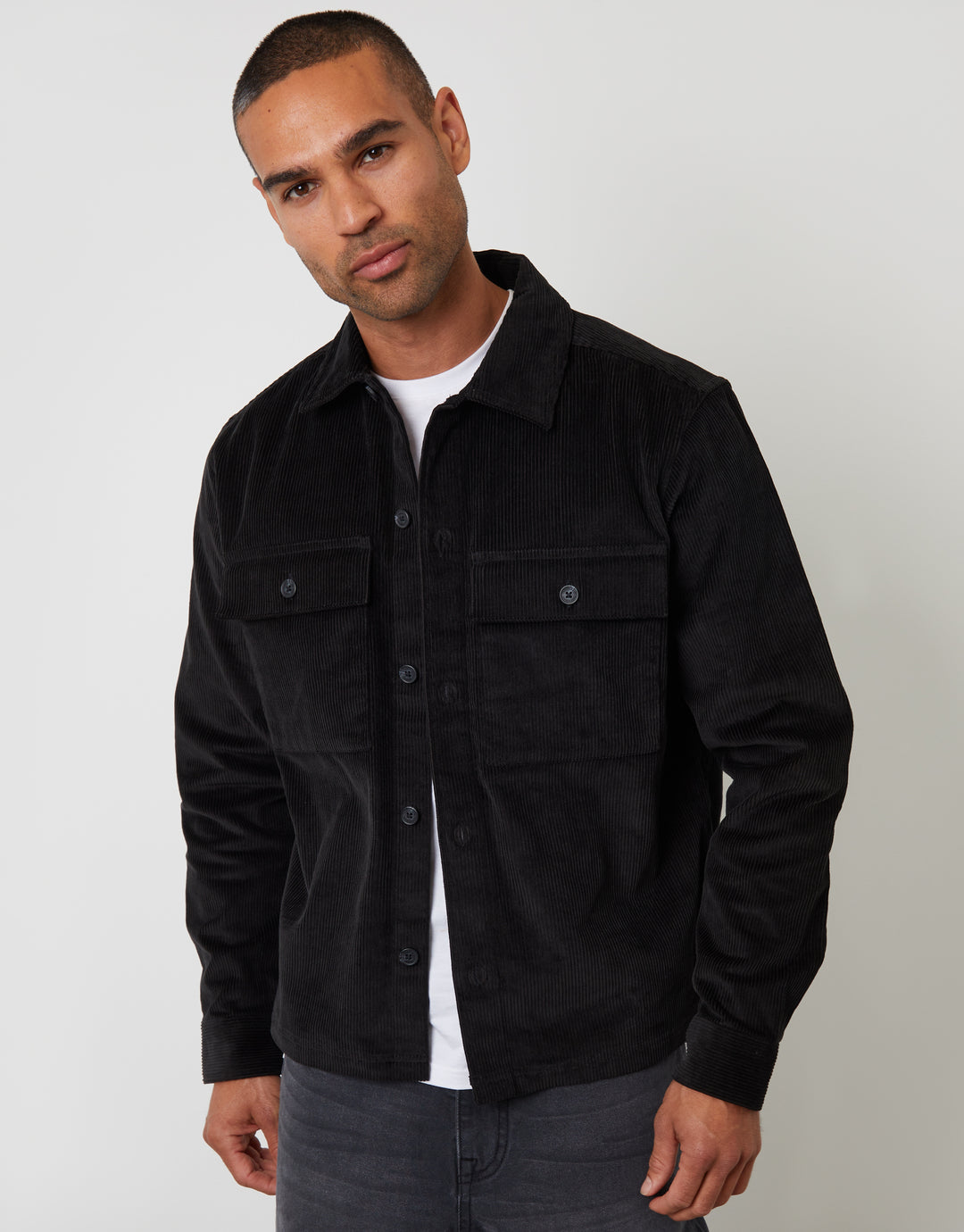 Relaxed Cropped Fit Corduroy Shacket in Black