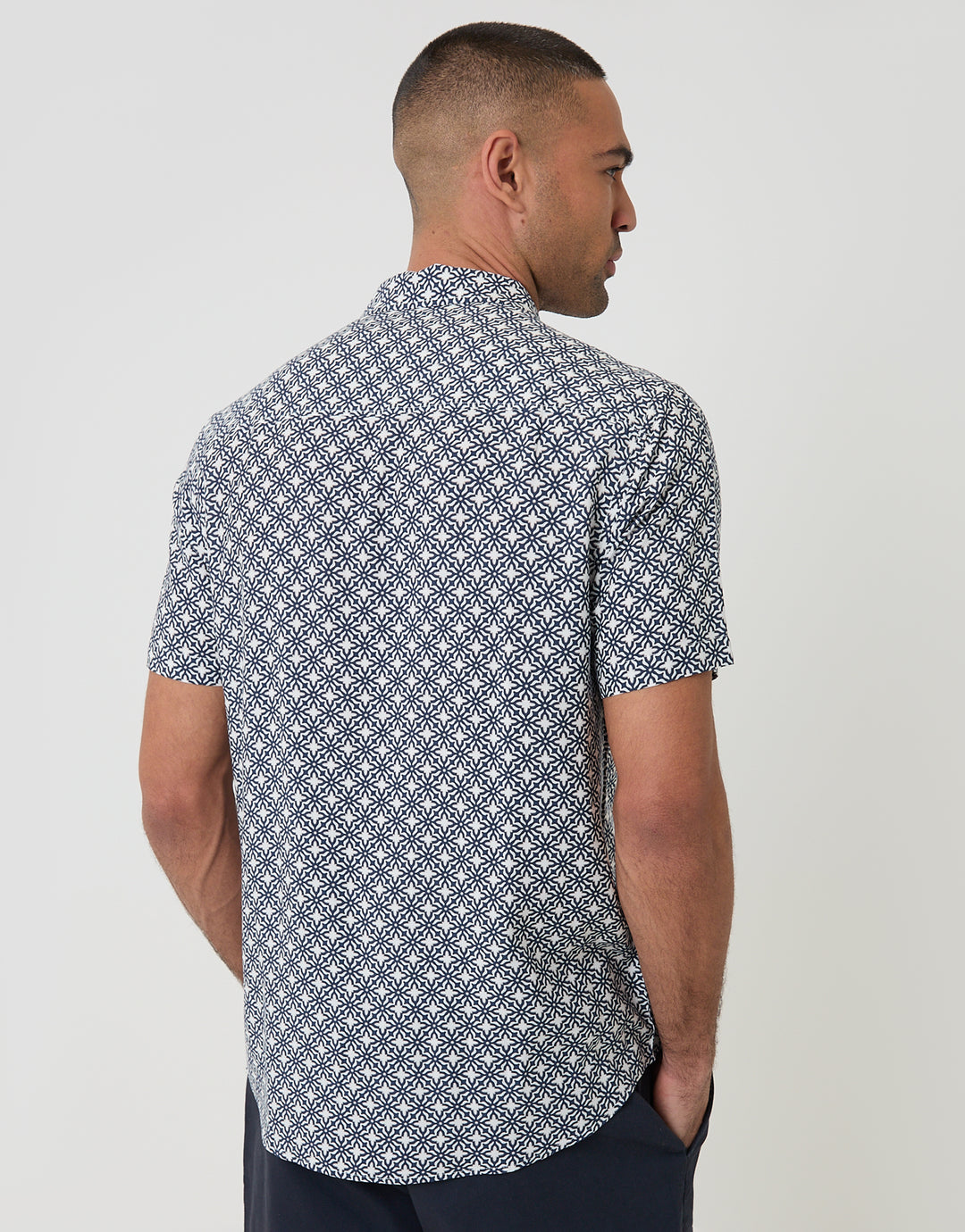 Threadbare Short Sleeve Shirt in Blue Geometric Print - back view