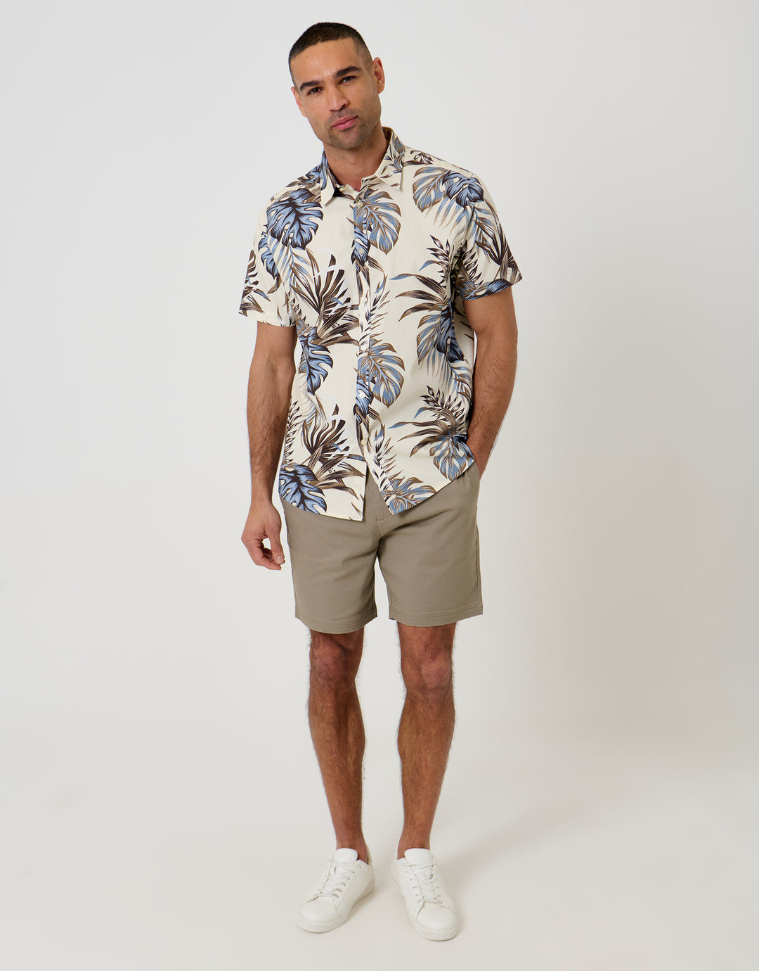 Threadbare Leaf Print Cotton Poplin Short Sleeve Shirt in Ecru - full body