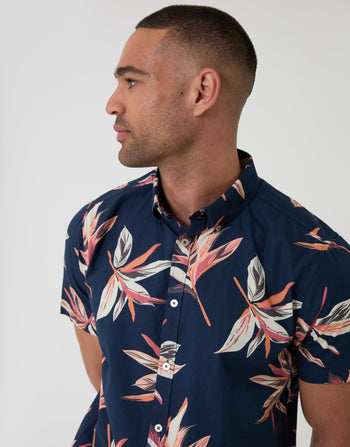 Tropical Leaf Print Cotton Poplin Short Sleeve Shirt - Close View