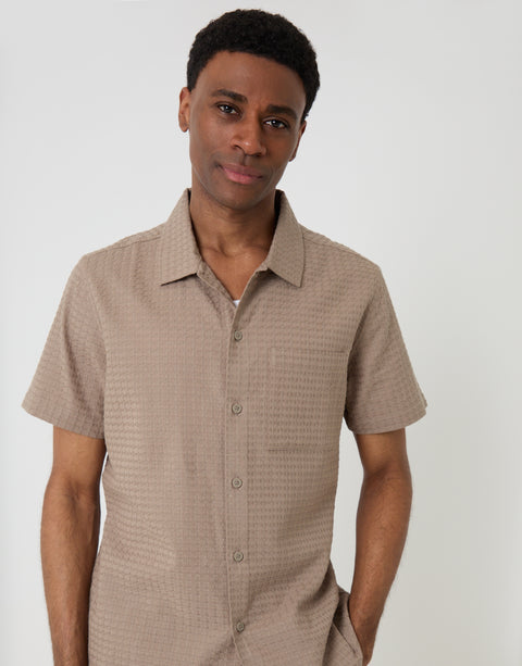 Threadbare Textured Cotton Short Sleeve Shirt in Taupe - front view close up