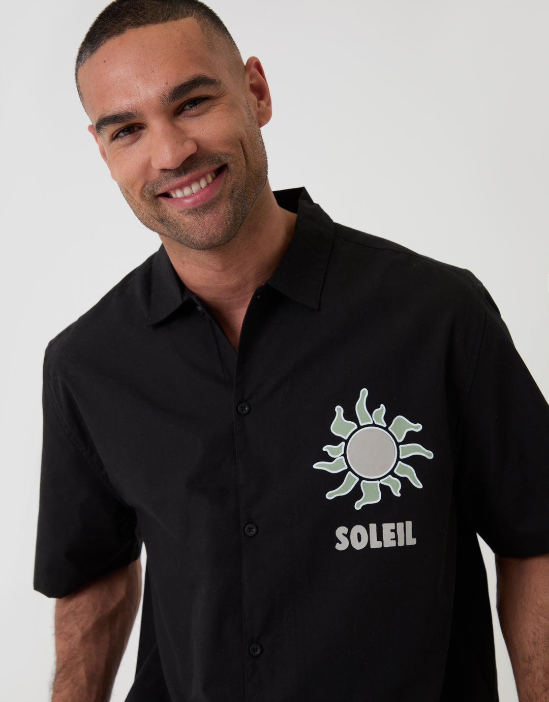 Threadbare Soleil Print Boxy Fit Cotton Poplin Short Sleeve Shirt in Black - close up