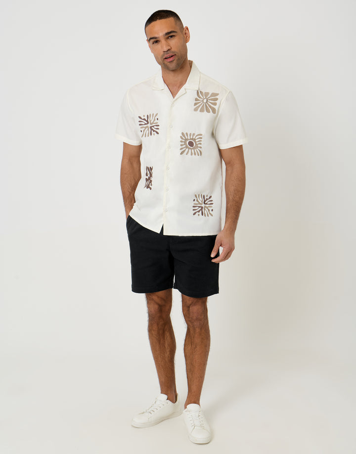 Threadbare Patch Embroidered Cotton Poplin Short Sleeve Shirt in Ecru - full outfit view