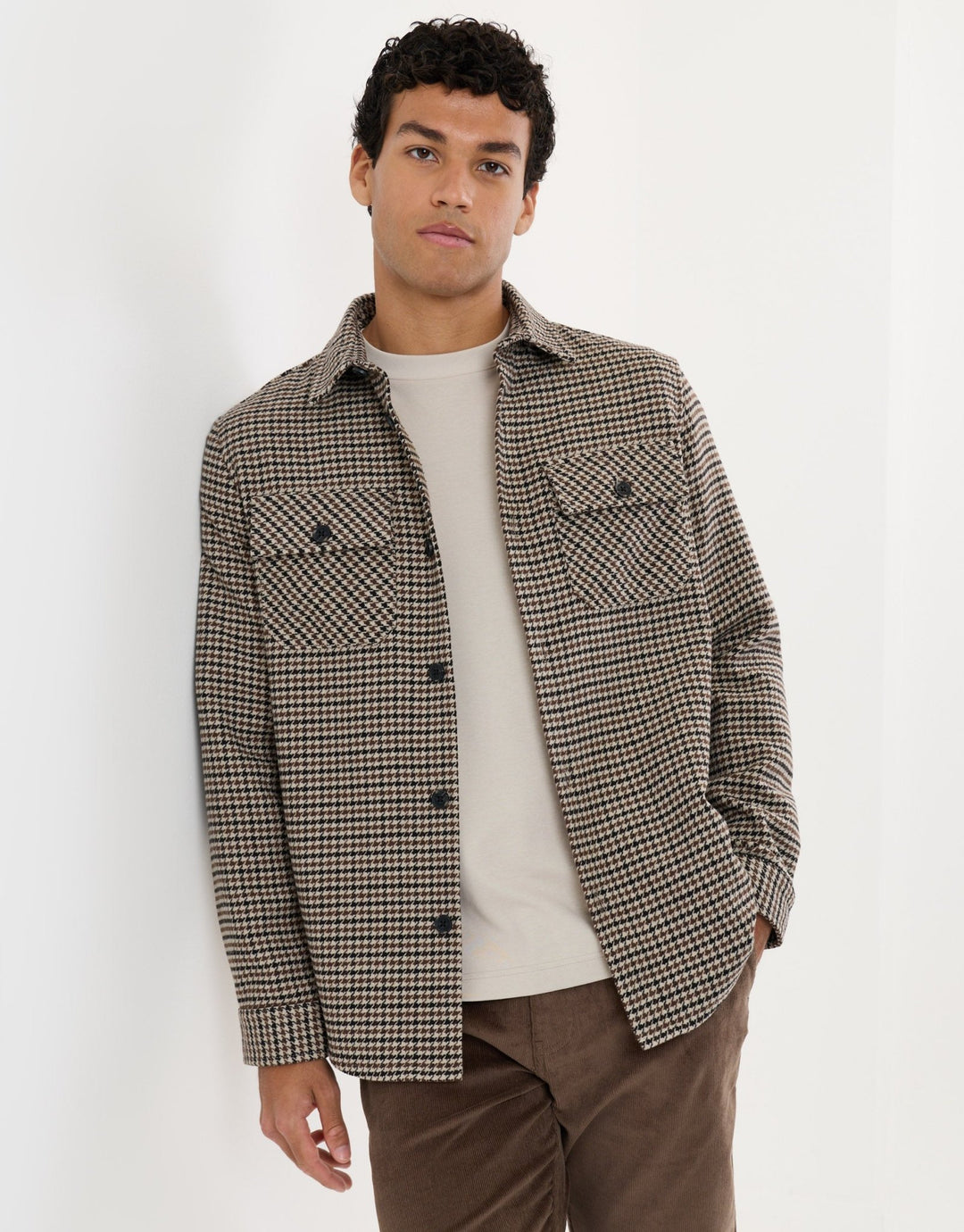 Lightweight Shacket with Pockets in Taupe Dogtooth Check
