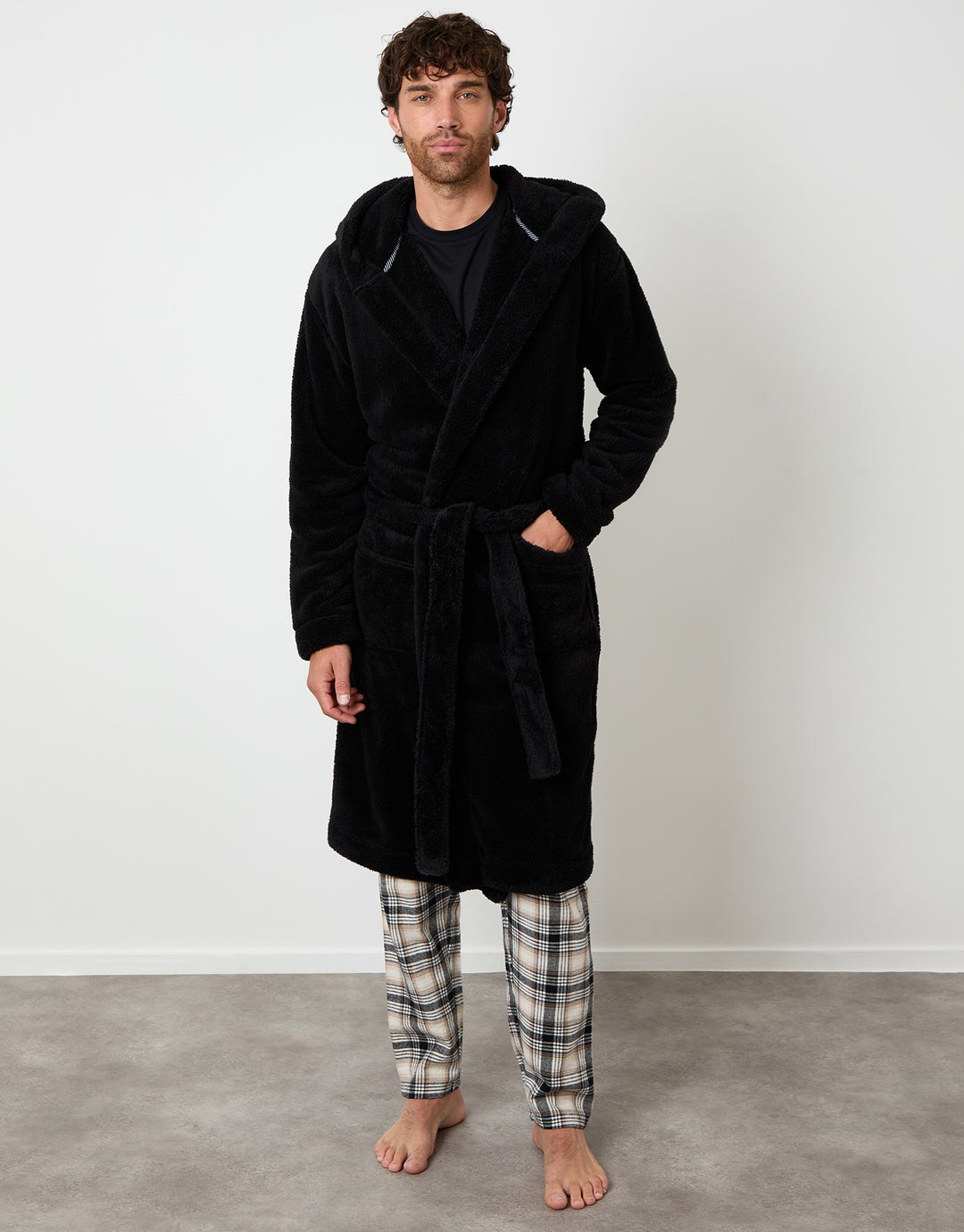 Threadbare Men's Black Borg Hooded Dressing Gown Threadbare Men's Black Borg Hooded Dressing Gown