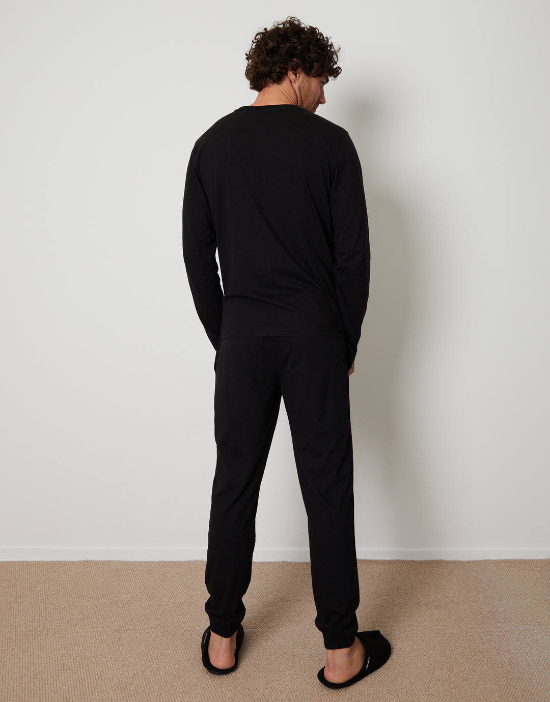 Black Long Sleeve Pyjamas (2-Piece Set)