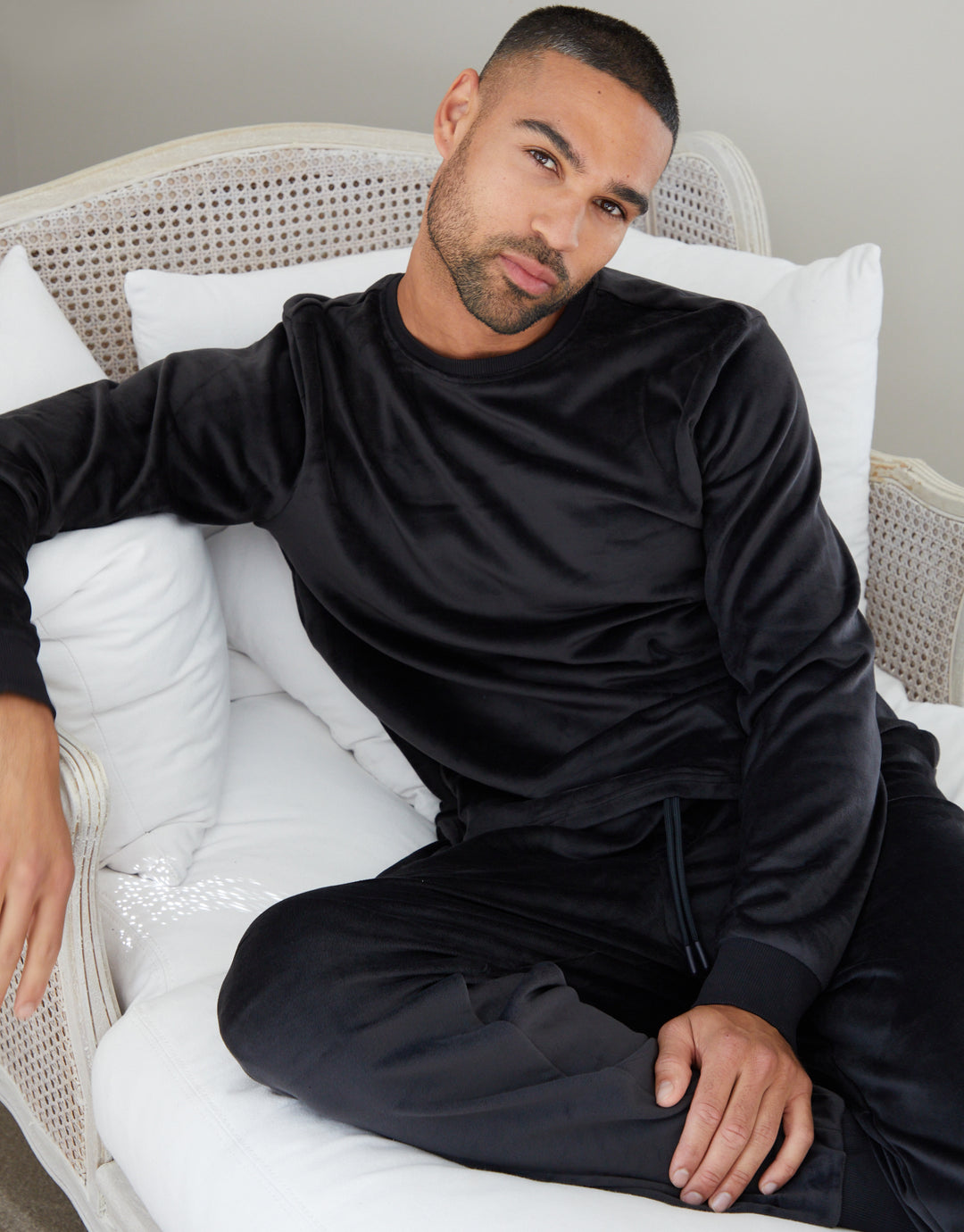 Black Soft Touch Velour Loungewear Set (2-Piece Set)