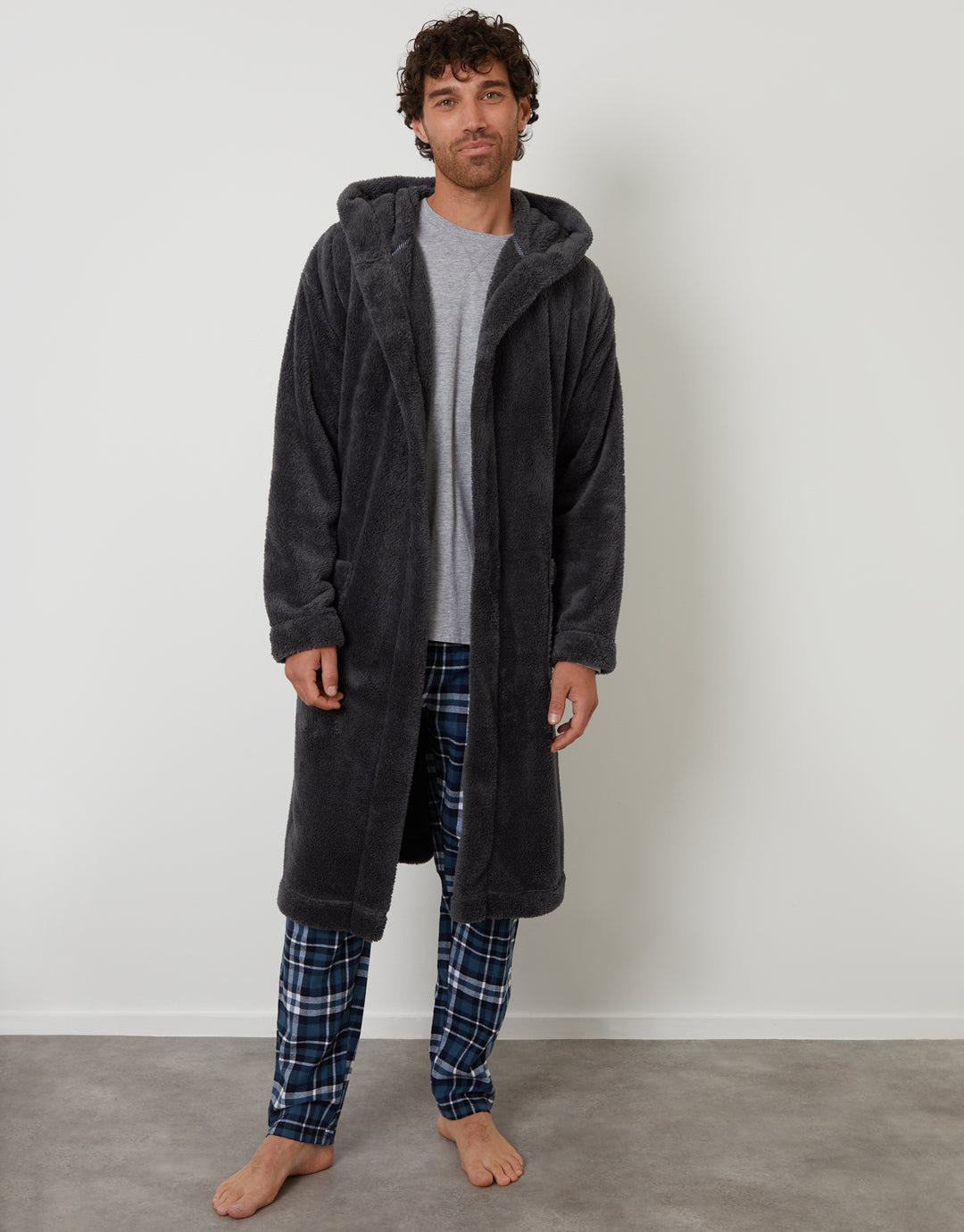 Threadbare Men's Charcoal Grey Borg Hooded Dressing Gown Threadbare Men's Charcoal Grey Borg Hooded Dressing Gown