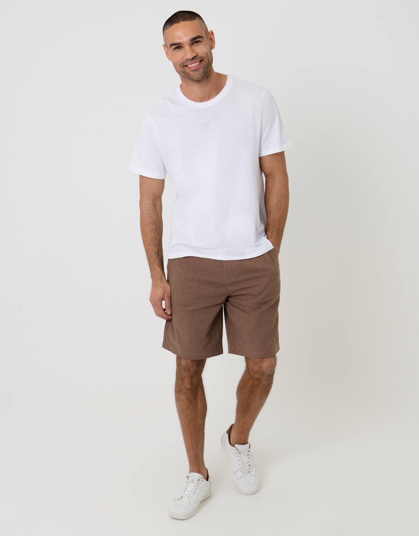 Threadbare Men's Linen Blend Shorts in Brown