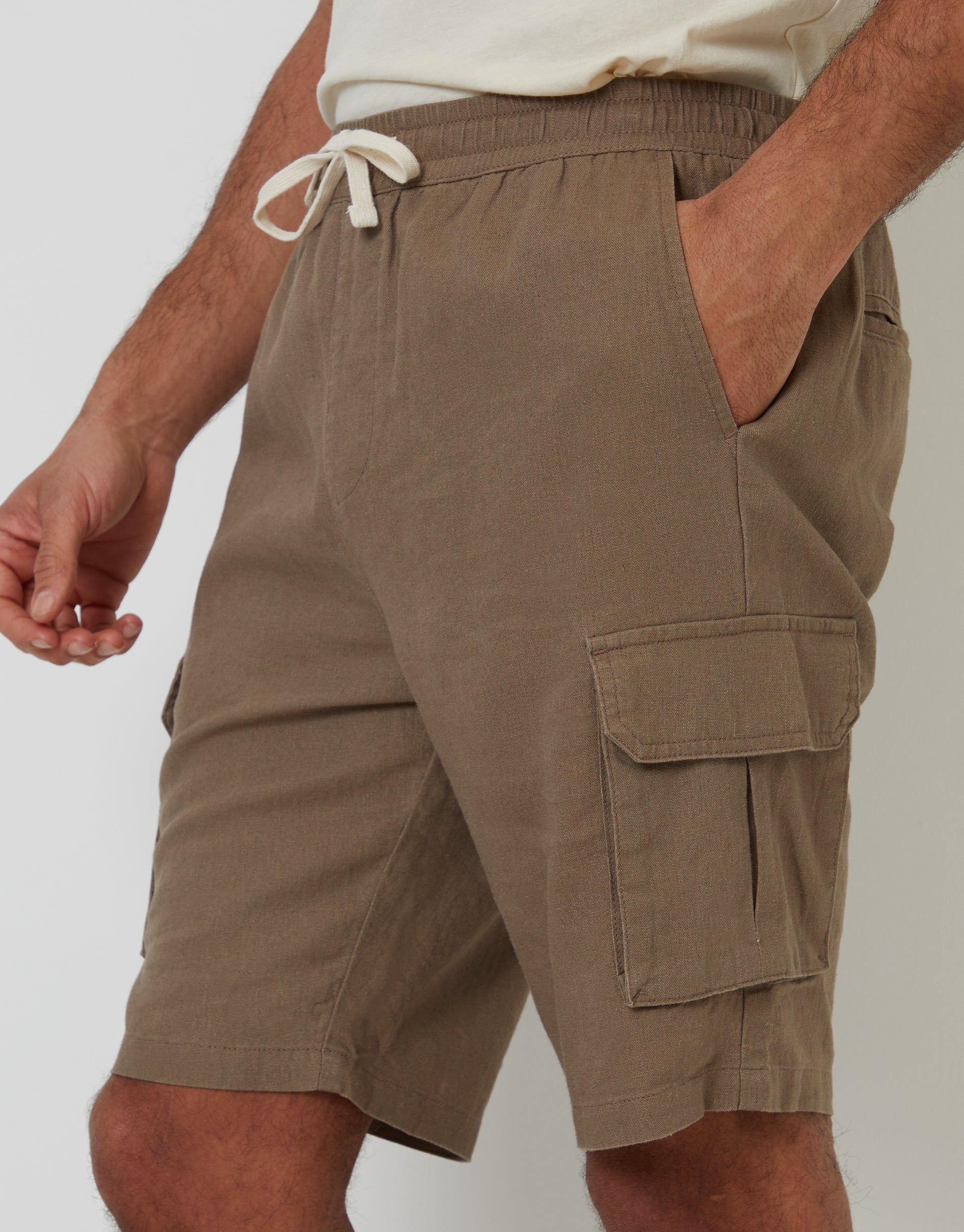 DAN 中目黒 David Cargo Shorts フリーサイズ TAUPE Threadbare Men's Taupe Linen Blend Cargo Shorts