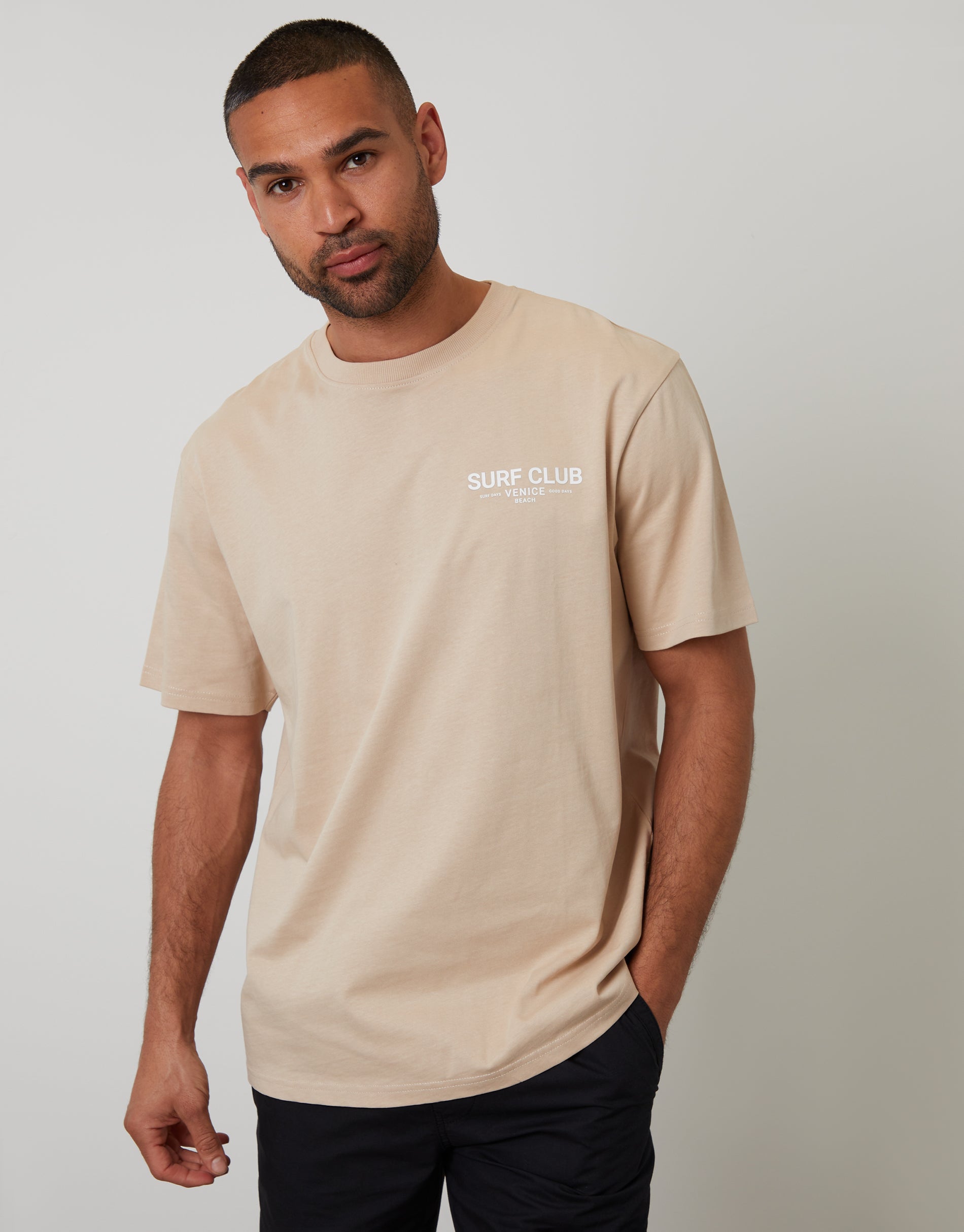 【ダークブラウン（20）】Signature Surf Relaxed SS Tee Saturdays NYC(サタデーズ ニューヨークシティ) / Signature Surf
