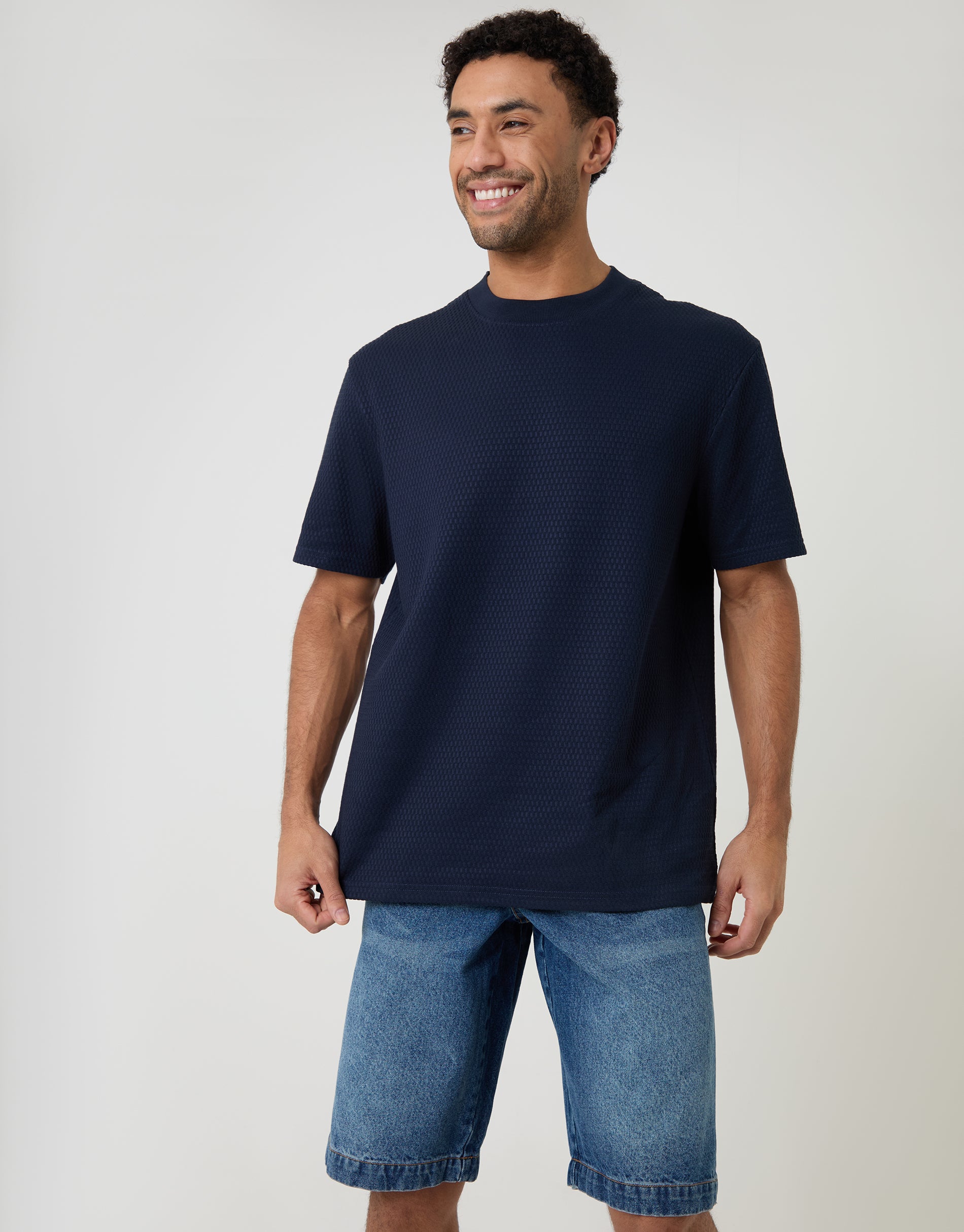 Relaxed Fit Textured Crew Neck T-Shirt in Navy