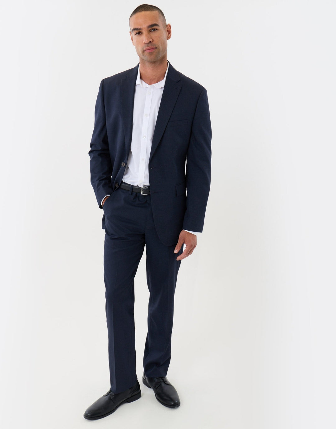 Tailored Fit Single Breasted Blazer in Navy